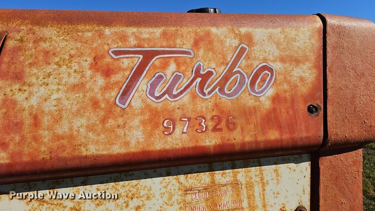 image for item DO5486 1973 International Harvester Farmall 1066 tractor