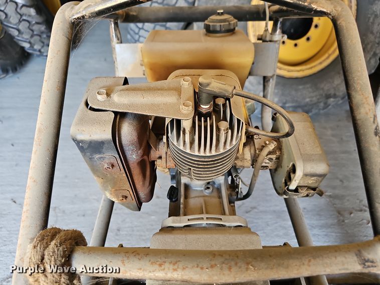 image for item DO5487 (2) Stone SVR2811 plate compactors