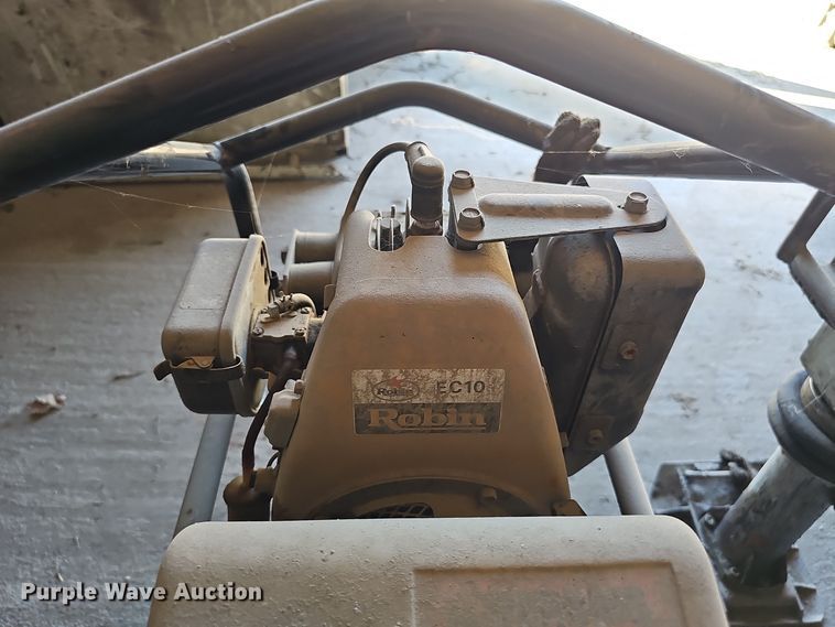 image for item DO5487 (2) Stone SVR2811 plate compactors