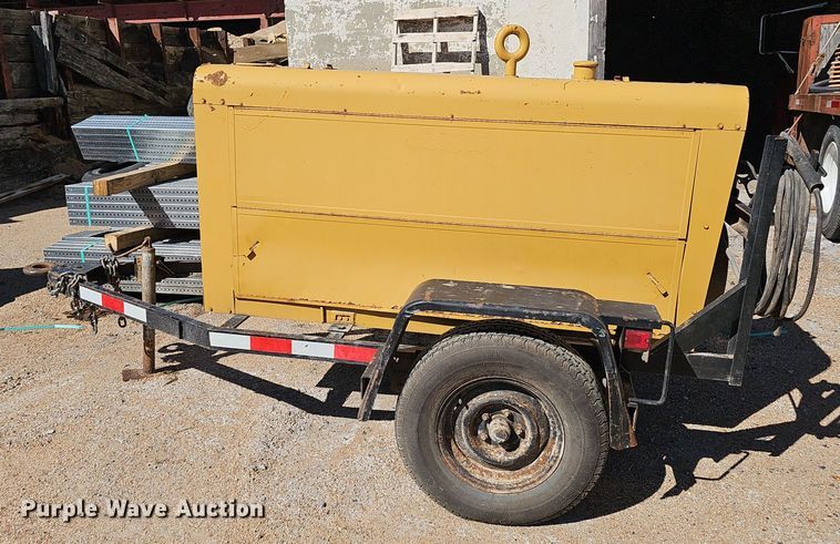 image for item DO5489 Hobart GF-250 welder/generator