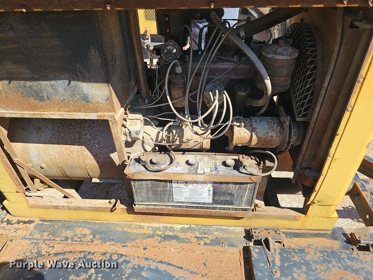 image for item DO5490 Hobart GPR-258 welder/generator