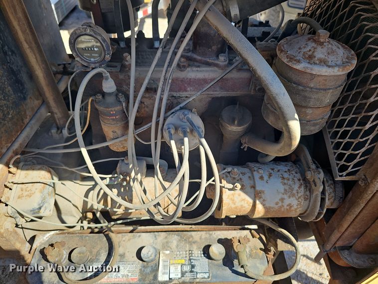 image for item DO5490 Hobart GPR-258 welder/generator