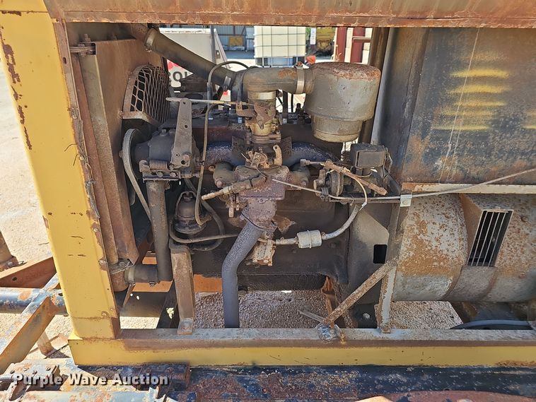 image for item DO5490 Hobart GPR-258 welder/generator