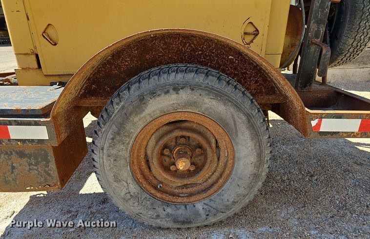 image for item DO5490 Hobart GPR-258 welder/generator