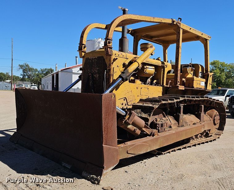 image for item DO5491 1973 Caterpillar D6C dozer