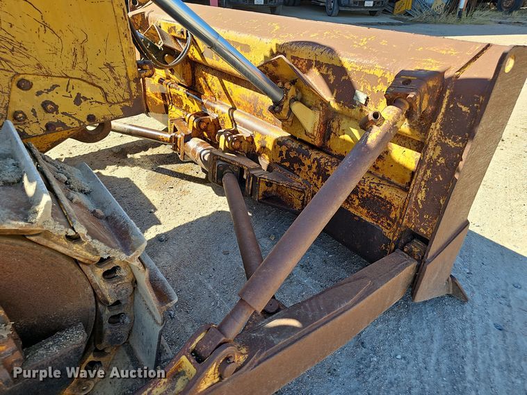 image for item DO5491 1973 Caterpillar D6C dozer