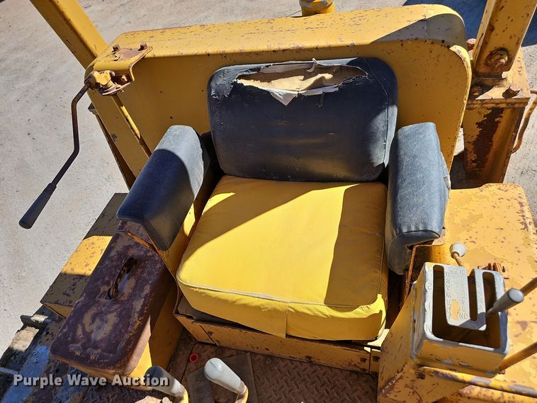 image for item DO5491 1973 Caterpillar D6C dozer