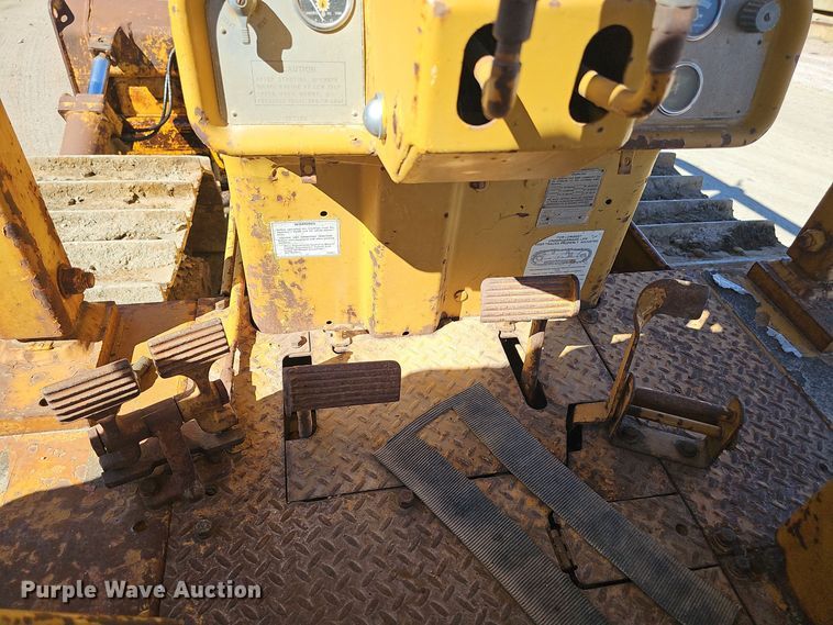 image for item DO5491 1973 Caterpillar D6C dozer
