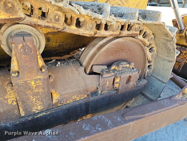 image for item DO5491 1973 Caterpillar D6C dozer