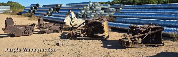 image for item DO5497 (5) crane buckets