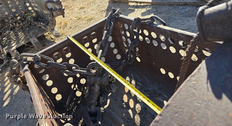 image for item DO5497 (5) crane buckets