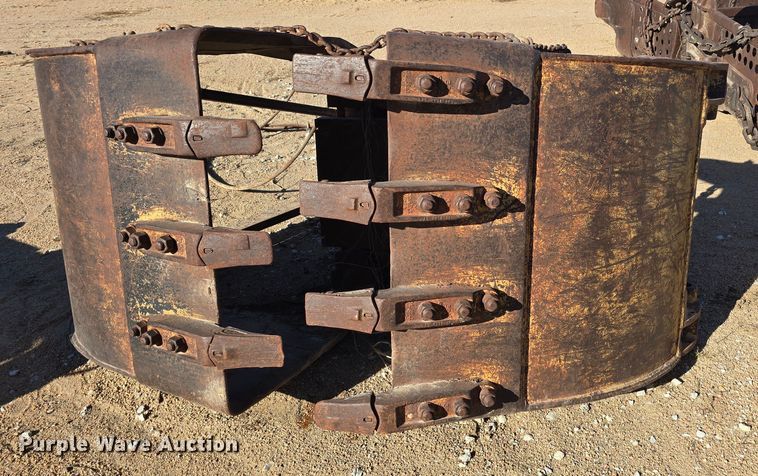 image for item DO5497 (5) crane buckets