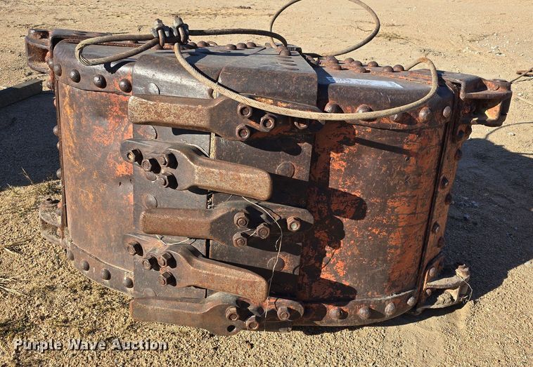 image for item DO5497 (5) crane buckets