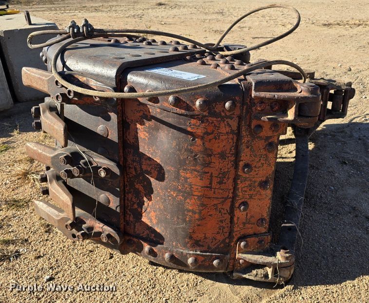 image for item DO5497 (5) crane buckets