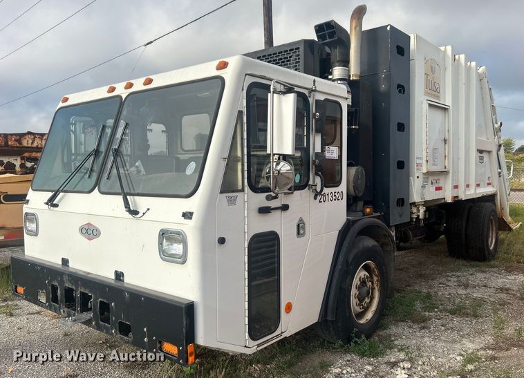 image for item DO7515 2013 Crane Carrier Low Entry refuse truck