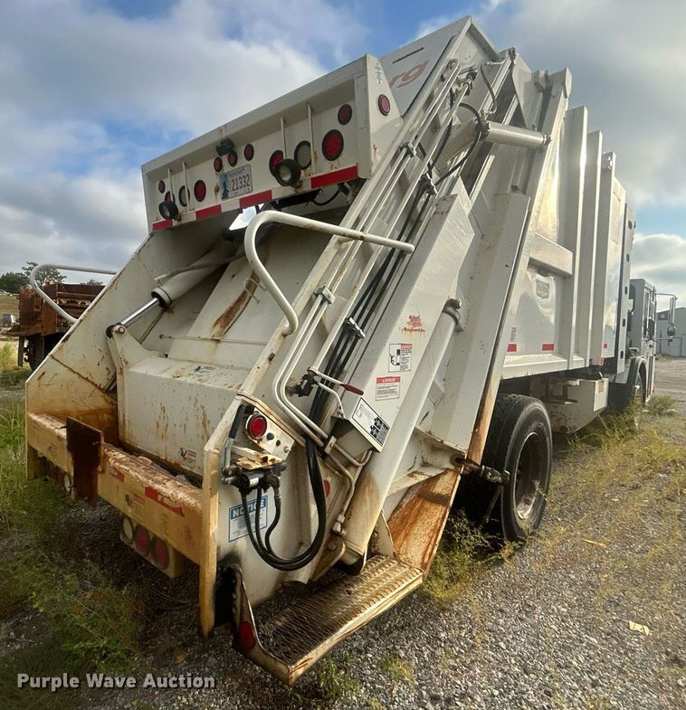 image for item DO7515 2013 Crane Carrier Low Entry refuse truck