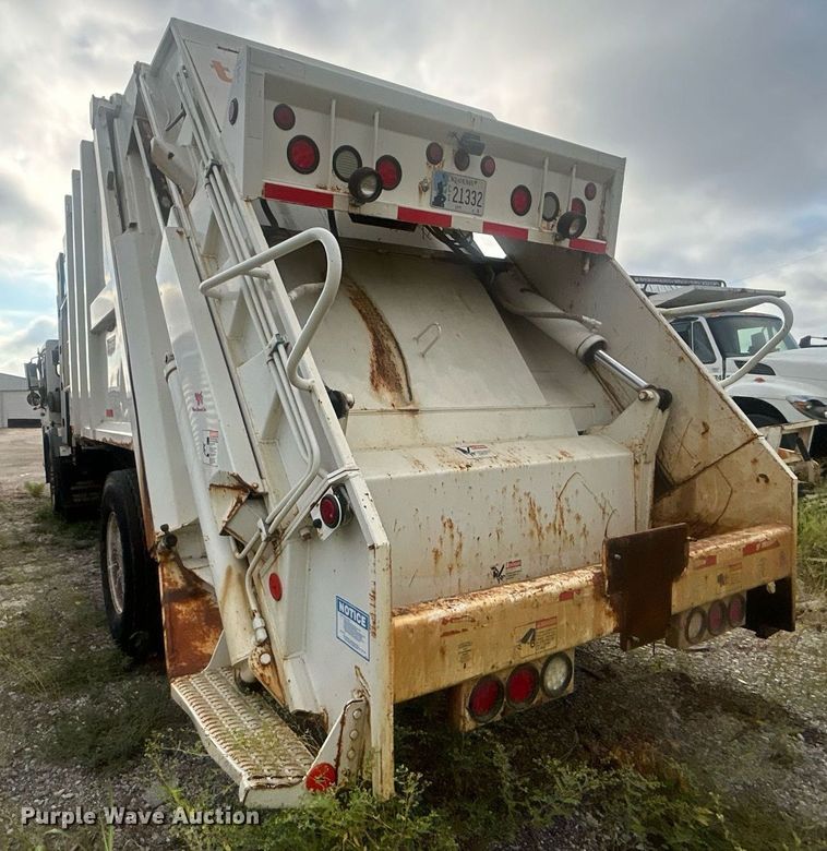 image for item DO7515 2013 Crane Carrier Low Entry refuse truck