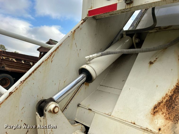 image for item DO7515 2013 Crane Carrier Low Entry refuse truck