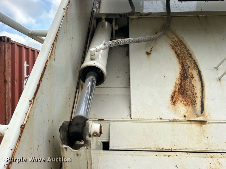 image for item DO7515 2013 Crane Carrier Low Entry refuse truck