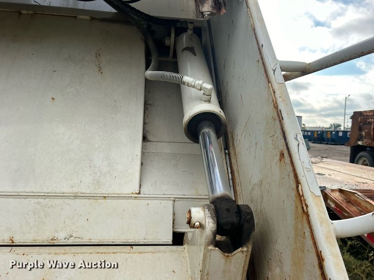 image for item DO7515 2013 Crane Carrier Low Entry refuse truck