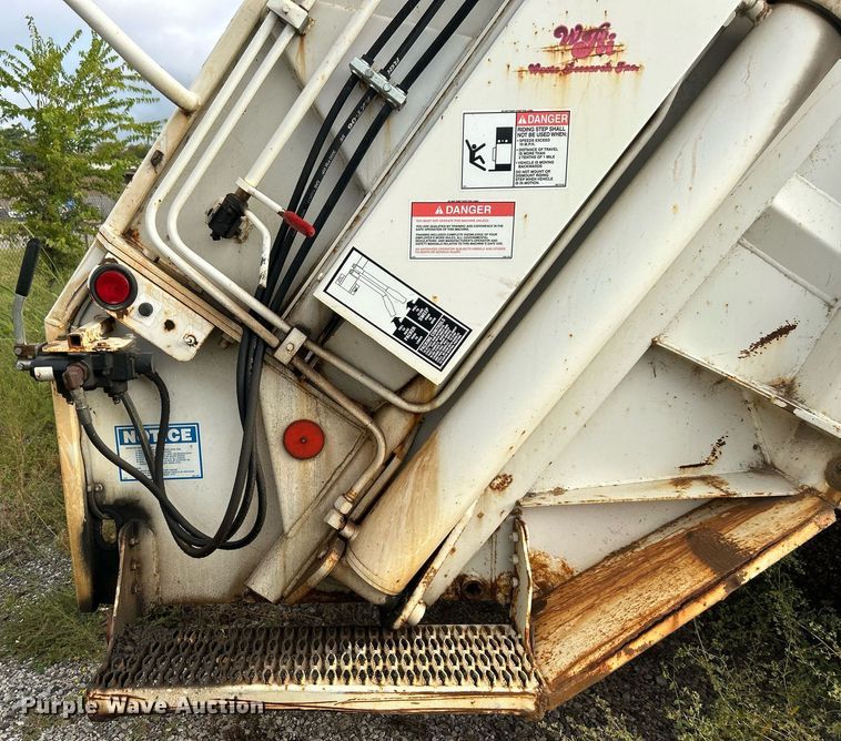 image for item DO7515 2013 Crane Carrier Low Entry refuse truck