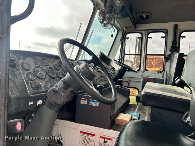 image for item DO7515 2013 Crane Carrier Low Entry refuse truck