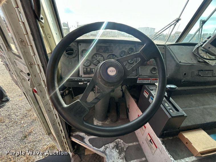 image for item DO7515 2013 Crane Carrier Low Entry refuse truck