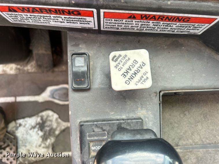 image for item DO7515 2013 Crane Carrier Low Entry refuse truck