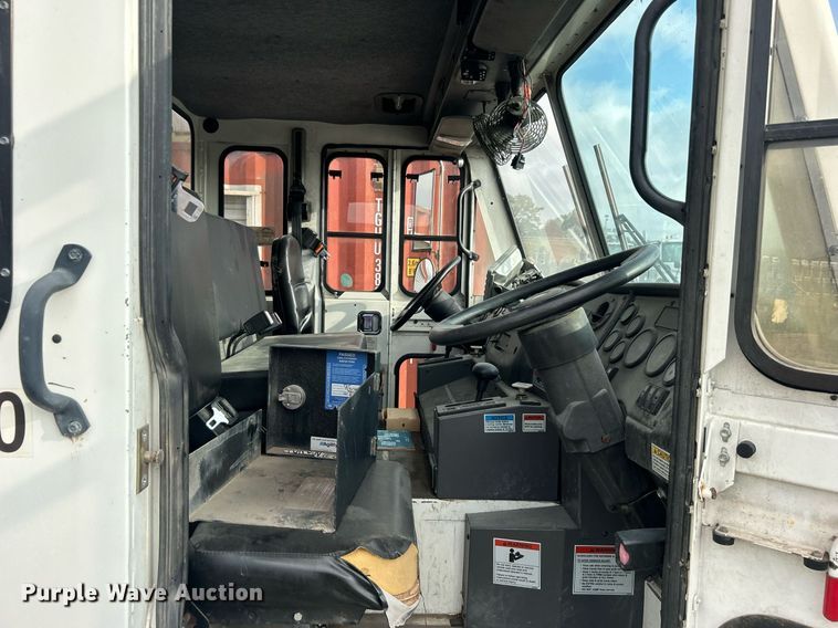 image for item DO7515 2013 Crane Carrier Low Entry refuse truck