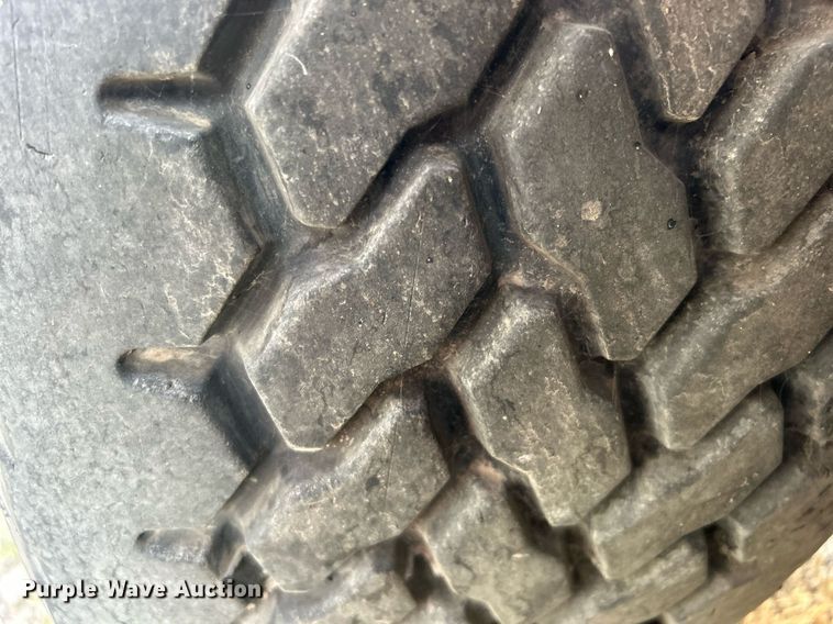 image for item DO7515 2013 Crane Carrier Low Entry refuse truck