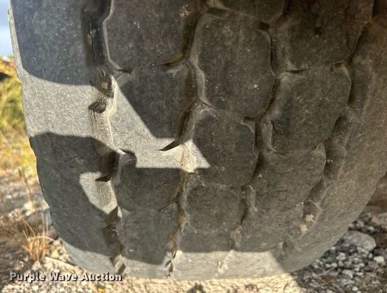 image for item DO7515 2013 Crane Carrier Low Entry refuse truck