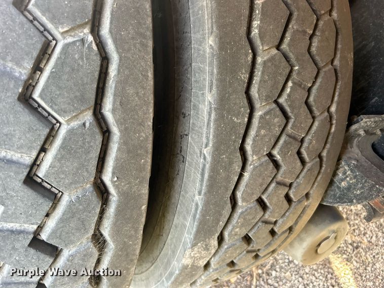 image for item DO7515 2013 Crane Carrier Low Entry refuse truck