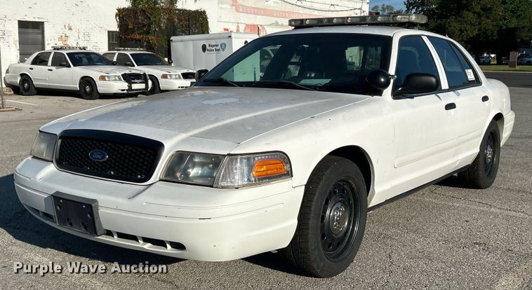 image for item DO7521 2008 Ford Crown Victoria Police Interceptor