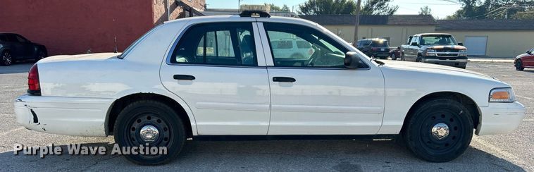 image for item DO7521 2008 Ford Crown Victoria Police Interceptor