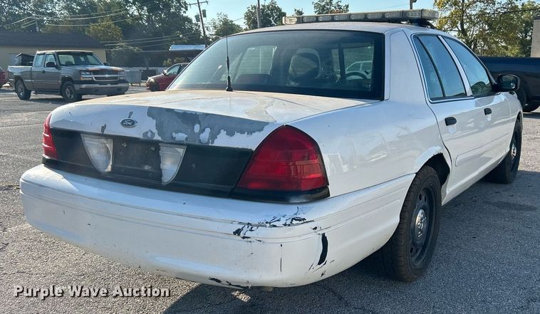 image for item DO7521 2008 Ford Crown Victoria Police Interceptor