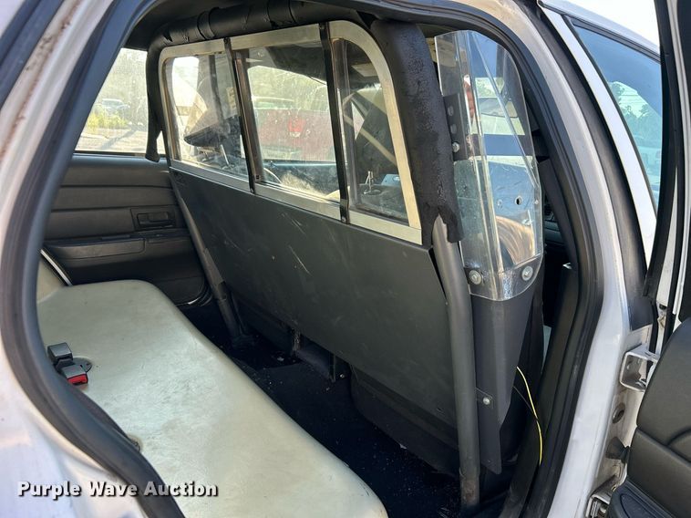 image for item DO7521 2008 Ford Crown Victoria Police Interceptor