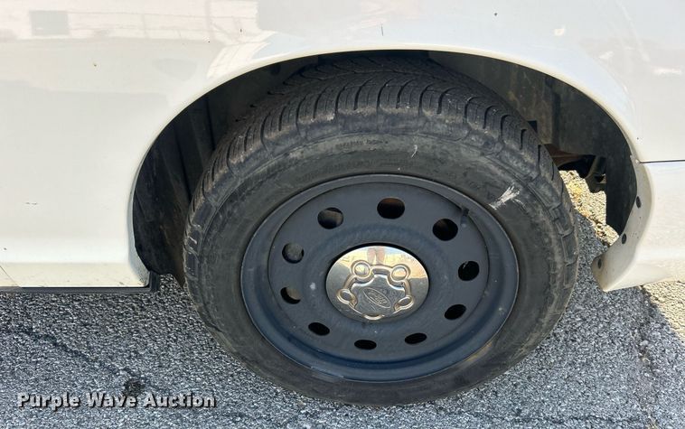 image for item DO7521 2008 Ford Crown Victoria Police Interceptor