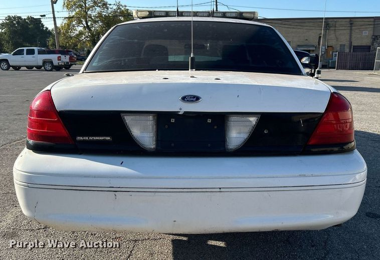 image for item DO7522 2008 Ford Crown Victoria  Police Interceptor
