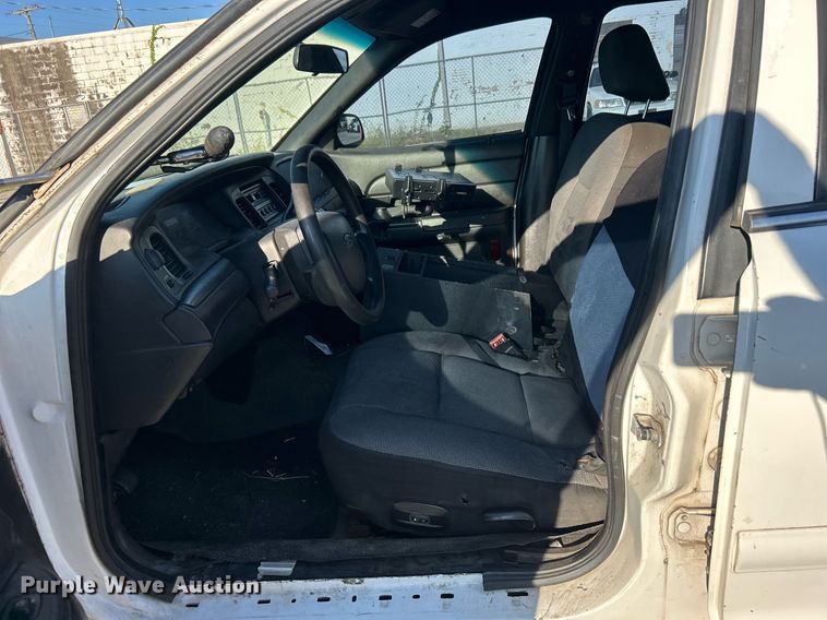 image for item DO7522 2008 Ford Crown Victoria  Police Interceptor