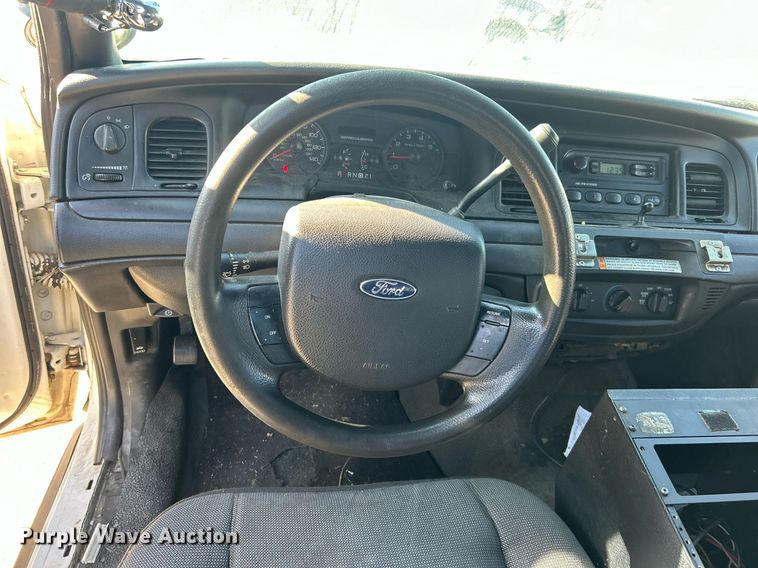 image for item DO7522 2008 Ford Crown Victoria  Police Interceptor