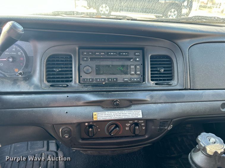 image for item DO7523 2010 Ford Crown Victoria  Police Interceptor