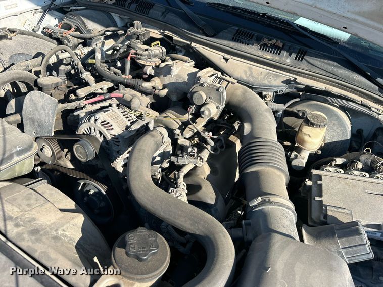 image for item DO7523 2010 Ford Crown Victoria  Police Interceptor