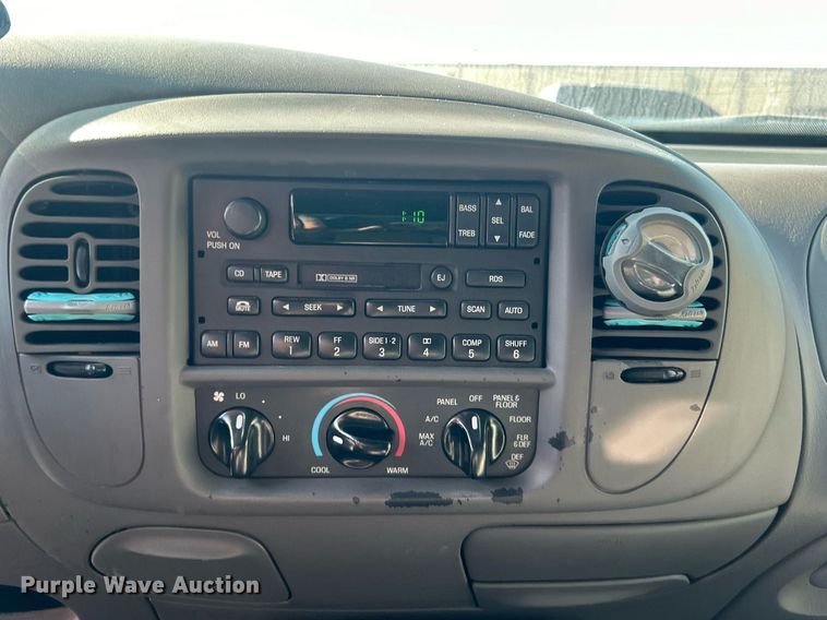 image for item DO7526 1999 Ford Expedition  SUV