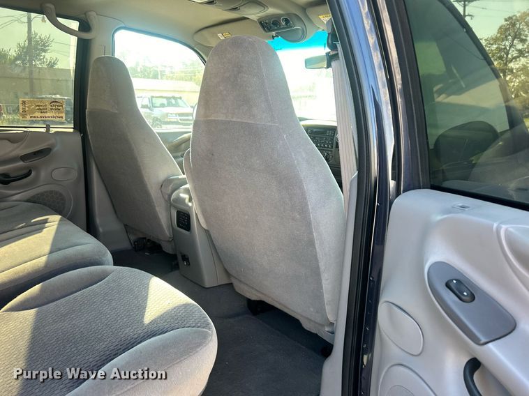 image for item DO7526 1999 Ford Expedition  SUV