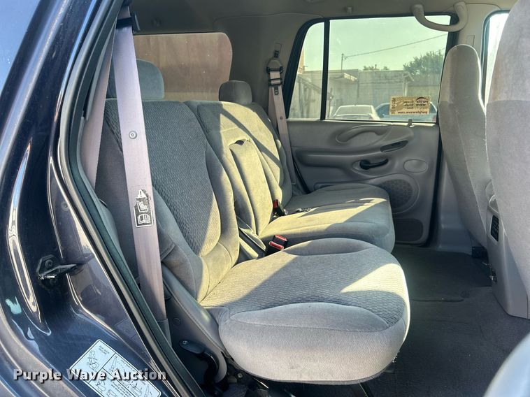 image for item DO7526 1999 Ford Expedition  SUV