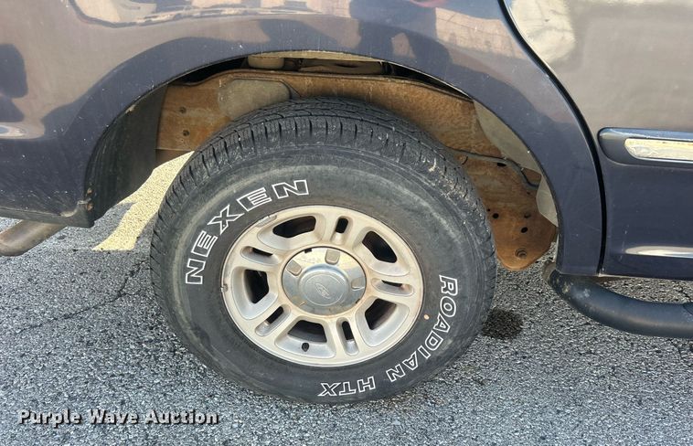 image for item DO7526 1999 Ford Expedition  SUV