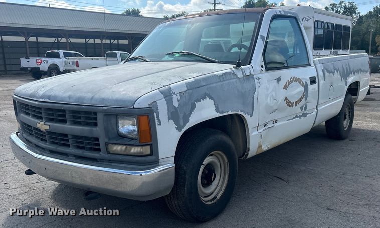 image for item DO7528 1995 Chevrolet  C1500 pickup truck