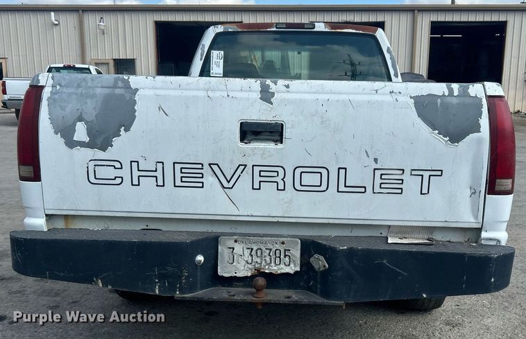 image for item DO7528 1995 Chevrolet  C1500 pickup truck