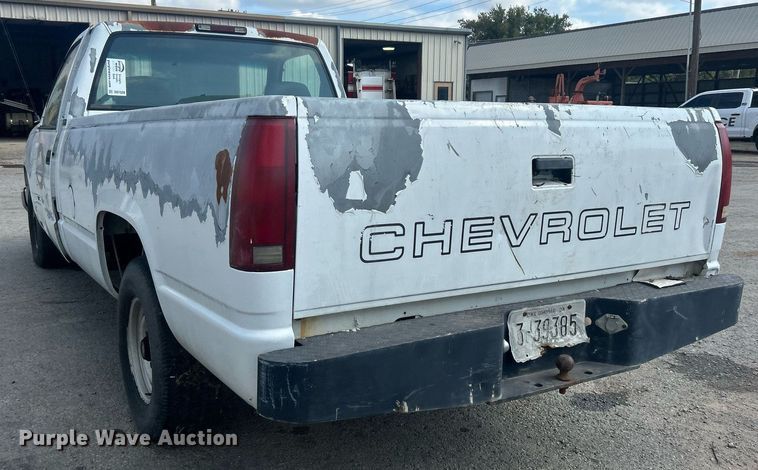 image for item DO7528 1995 Chevrolet  C1500 pickup truck