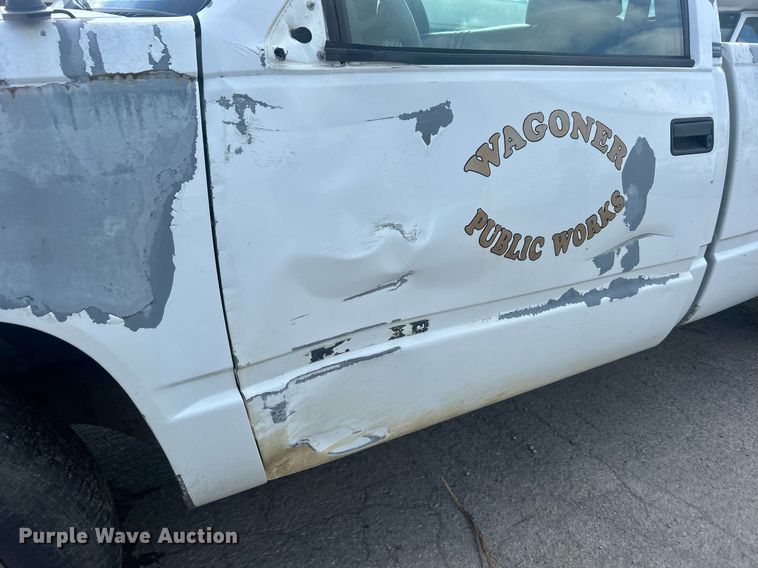 image for item DO7528 1995 Chevrolet  C1500 pickup truck